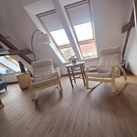 Seminar Und Lägenhet *