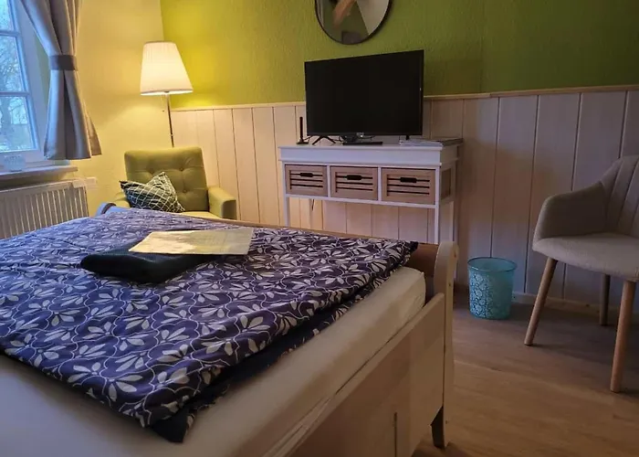 Seminar Und * Schonbeck (Mecklenburg-Vorpommern)